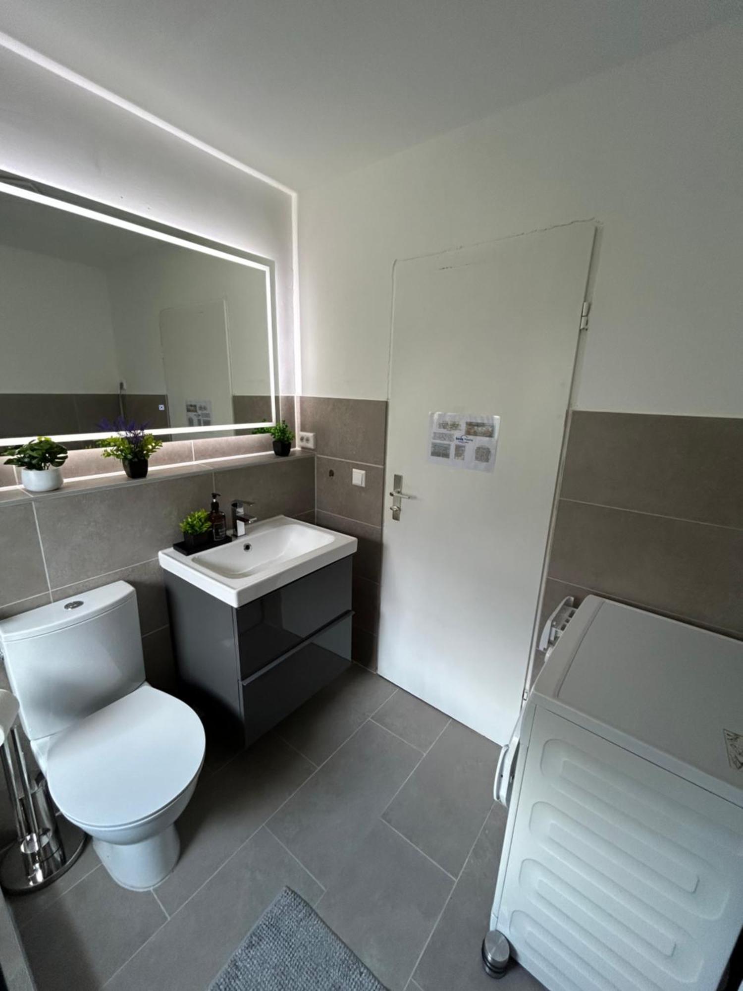 Апартаменти Renovated Flat - Prime Location Near Marienplatz Штутгарт Екстер'єр фото